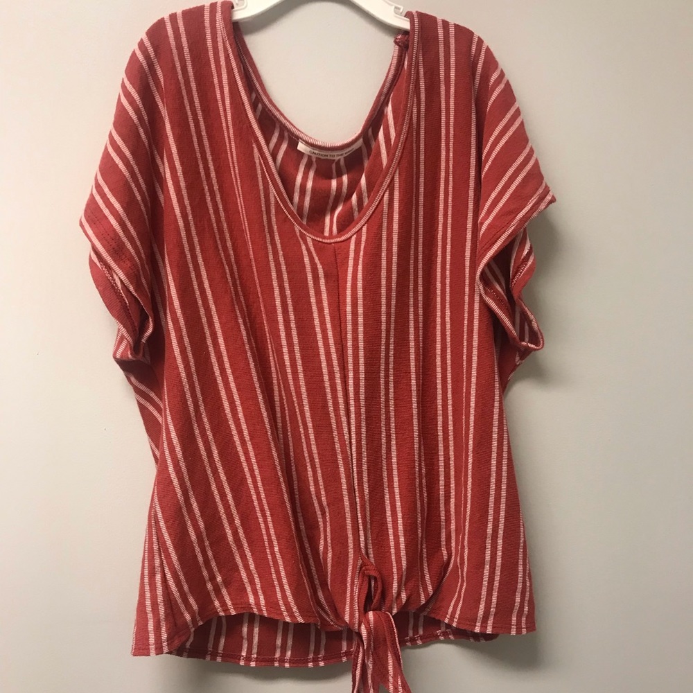 Striped shirt that ties in front!